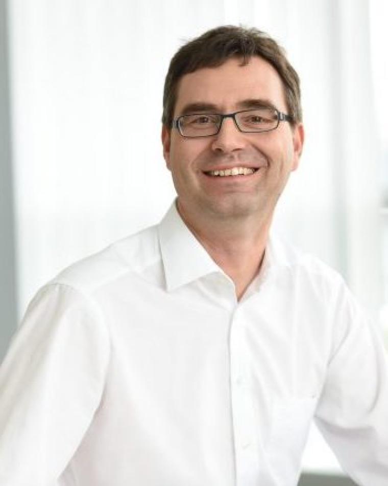 Ronald Holzwarth headshot