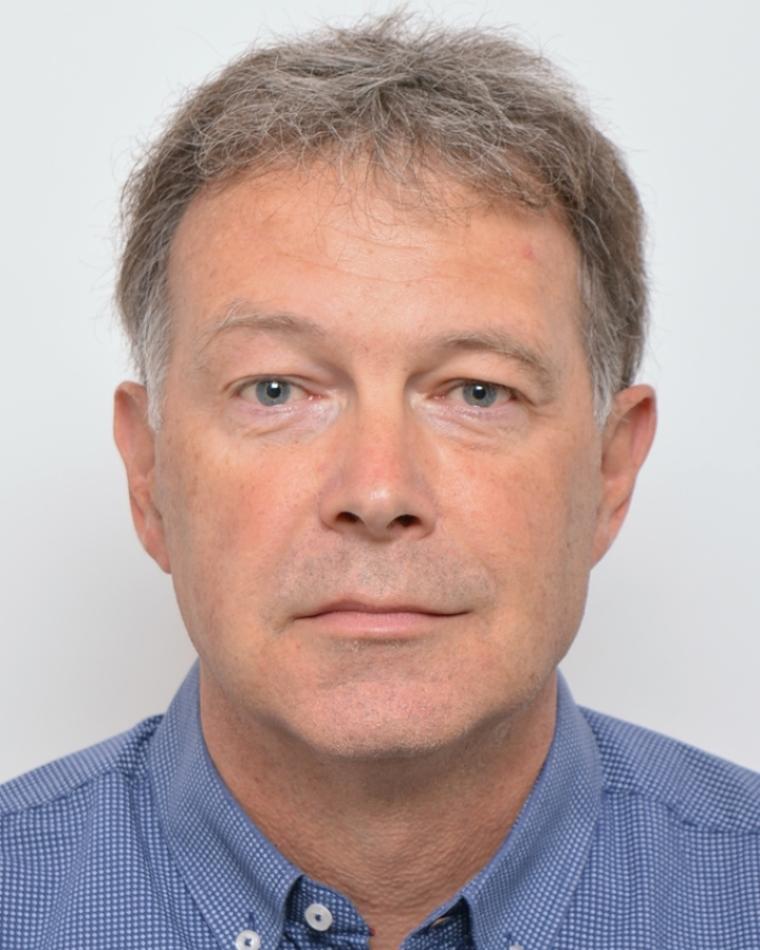  Vincent Laude headshot