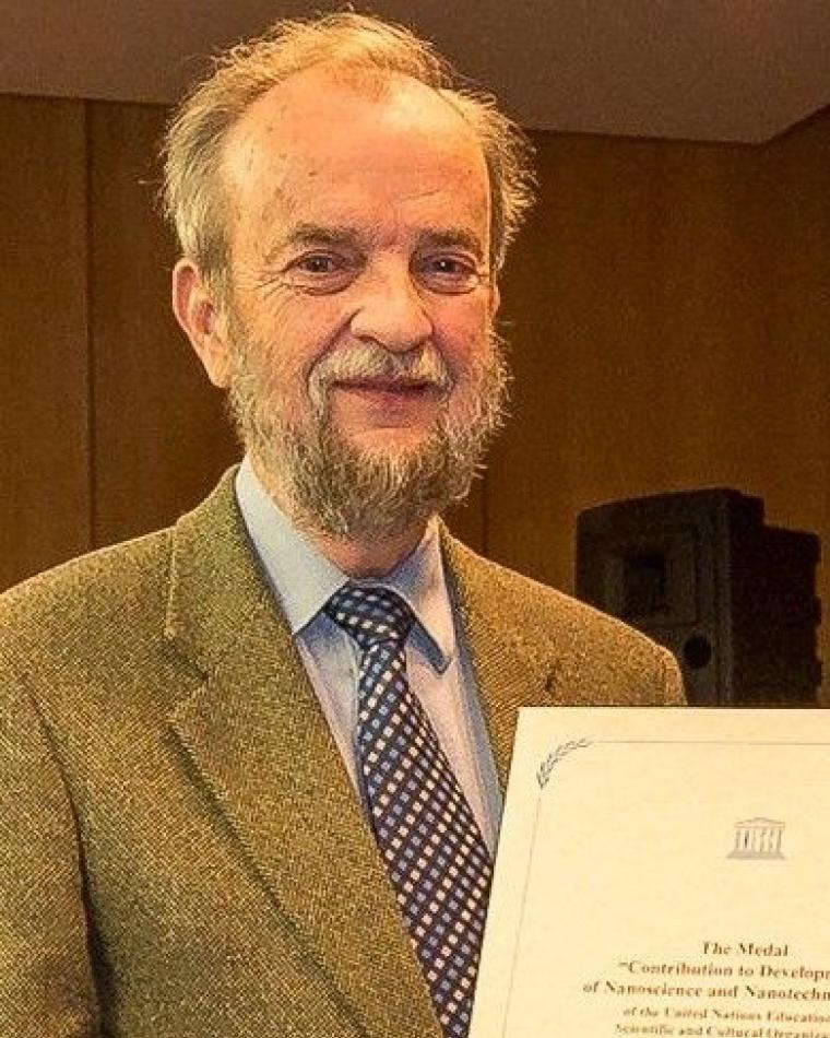 James F Scott
