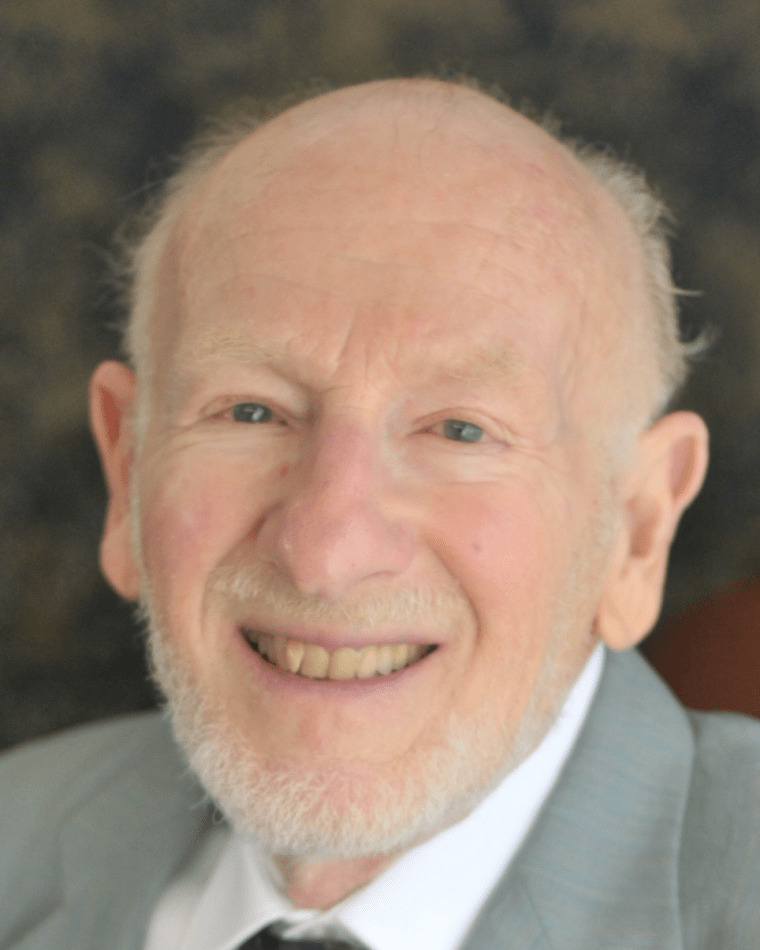 Sidney Lang headshot
